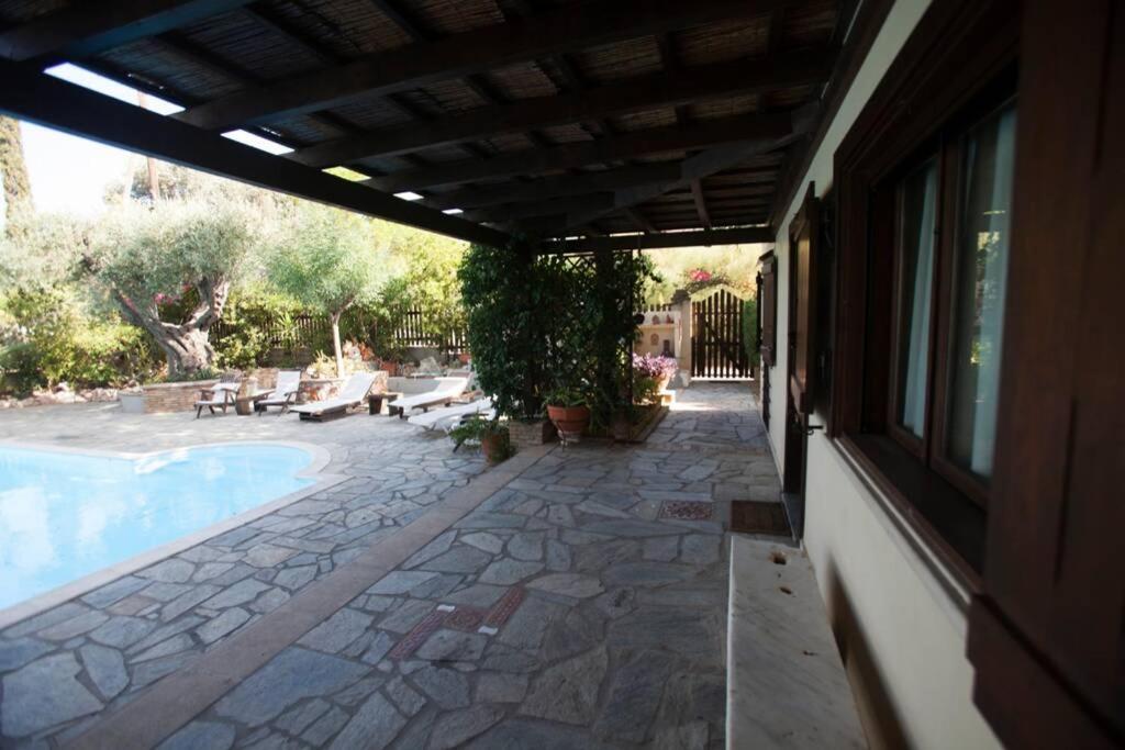 Villa Eleni Kaap Soenion Buitenkant foto